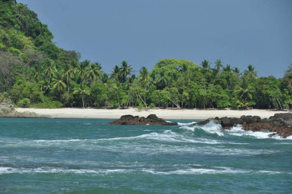 A belíssima praia que dá nome ao Parque Nacional de Manuel Antonio, no litoral do Oceano Pacífico, na Costa Rica
